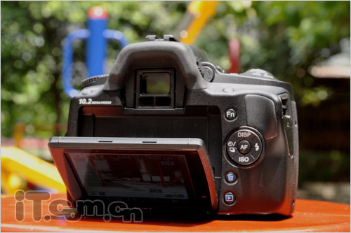 细节论成败&ldquo;第一台单反&rdquo;索尼&alpha;330评测